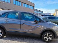 Usata Opel Crossland 110 CV (80 kW) 2023 Grigio SUV