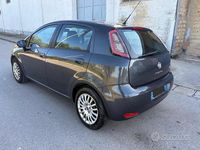 Usata Fiat Punto Lounge 75 CV (55 kW) 2014 Grigio Berlina