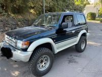 Usata Mitsubishi Pajero Top 208 CV (152 kW) 1995 Blu/azzurro SUV