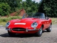 Usata Jaguar E-Type 269 CV (197 kW) 1963 Rosso Cabrio