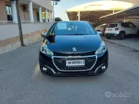 Usata Peugeot 208 Allure 82 CV (60 kW) 2017 Nero Utilitaria