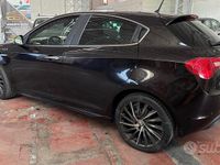 Usata Alfa Romeo Giulietta Veloce 140 CV (102 kW) 2013 Nero Utilitaria