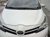Usata Toyota Verso 111 CV (81 kW) 2016 Bianco Monovolume
