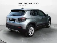 Usata Jeep Avenger Longitude 100 CV (73 kW) 2023 Grigio SUV