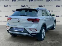 Używany VW T-Roc Style 150 KM (110 kW) 2023 Szary SUV