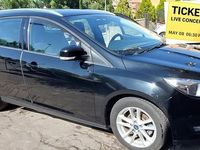 usata Ford Focus 1.5 TDCi 120 CV Vettura con croniologia tagliandi originale .