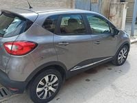 Usata Renault Captur 90 CV (66 kW) 2017 Grigio SUV