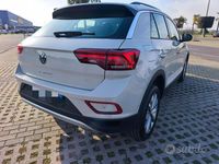 Usata VW T-Roc R-line 110 CV (80 kW) 2023 Bianco SUV