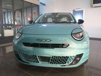 Nuova Fiat 600 La Prima 101 CV (74 kW) 2025 Verde mare SUV