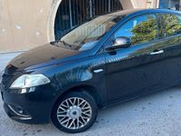 Usata Lancia Ypsilon Gold 69 CV (50 kW) 2015 Nero Utilitaria