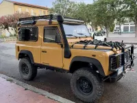 Usata Land Rover Defender 122 CV (89 kW) 2000 Giallo Station wagon
