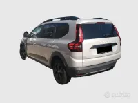 Usata Dacia Jogger Extreme 101 CV (74 kW) 2023 Grigio Monovolume