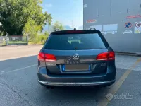 Usata VW Passat Highline 140 CV (102 kW) 2014 Grigio Station wagon