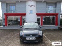Usata Ford Fiesta Ghia 79 CV (58 kW) 2006 Grigio Utilitaria