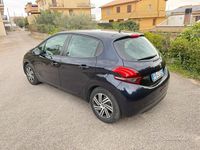 Usata Peugeot 208 75 CV (55 kW) 2016 Utilitaria