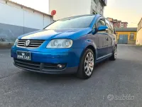 Usata VW Touran Trendline 102 CV (75 kW) 2005 Blu Monovolume