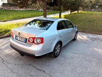 Usata VW Jetta 105 CV (77 kW) 2007 Grigio Berlina