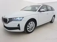 Gebraucht Skoda Octavia Selection 150 PS (110 kW) 2024 Weiß Kombi