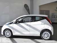 Usata Toyota Aygo Connect Style 72 CV (52 kW) 2021 Bianco Utilitaria