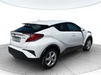 Usata Toyota C-HR Active 98 CV (72 kW) 2018 Bianco SUV
