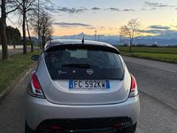 Usata Lancia Ypsilon Gold 95 CV (69 kW) 2016 Grigio Utilitaria