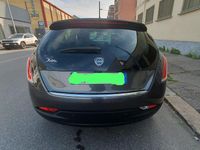 Usata Lancia Delta 120 CV (88 kW) 2010 Grigio Utilitaria