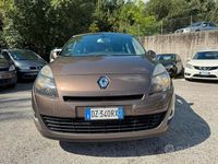 Usata Renault Scénic III Luxe 130 CV (95 kW) 2010 Marrone Monovolume