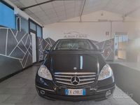 Usata Mercedes A180 Premium 109 CV (80 kW) 2012 Nero Berlina