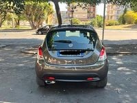Usata Lancia Ypsilon 60 CV (44 kW) 2013 Marrone Utilitaria