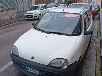 Usata Fiat 600 54 CV (39 kW) 1999 Bianco Berlina