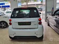 Usata Smart ForTwo Coupé Pulse 71 CV (52 kW) 2012 Bianco Coupé