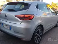 Usata Renault Clio V Intens 86 CV (63 kW) 2021 Grigio Berlina