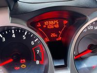 Usata Nissan Juke Tekna 117 CV (86 kW) 2013 Rosso SUV