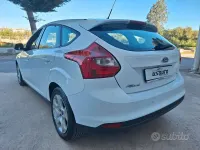 Usata Ford Focus 95 CV (69 kW) 2014 Bianco Berlina