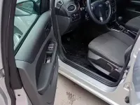 Usata Ford Focus 90 CV (66 kW) 2005 Grigio Berlina