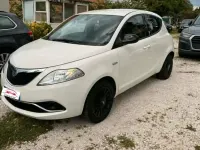 Usata Lancia Ypsilon 95 CV (69 kW) 2014 Bianco Utilitaria