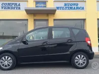 Gebraucht Mercedes A160 95 PS (69 kW) 2012 Schwarz Limousine