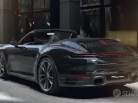 Usata Porsche 992 385 CV (283 kW) 2020 Nero Cabrio