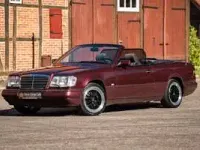 Usata Mercedes E200 136 CV (100 kW) 1997 Rosso Cabrio