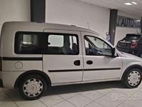 Occasion Opel Combo Enjoy 97 ch (71 kW) 2008 Gris Monospace