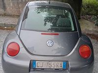 Usata VW New Beetle 101 CV (74 kW) 2002 Grigio Utilitaria