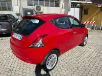 Usata Lancia Ypsilon Silver 69 CV (50 kW) 2017 Rosso Utilitaria