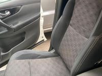 Usata Nissan Qashqai 110 CV (80 kW) 2015 Bianco SUV