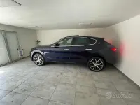 Usata Maserati Levante 350 CV (257 kW) 2018 Bluazzurro SUV