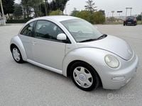 Usata VW New Beetle 90 CV (66 kW) 1999 Grigio Utilitaria