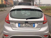 Usata Ford Fiesta 90 CV (66 kW) 2009 Berlina