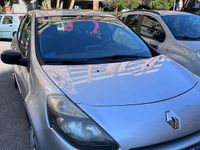 Usata Renault Clio II 86 CV (63 kW) 2010 Argento Utilitaria