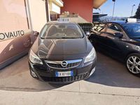 Usata Opel Astra Cosmo 110 CV (80 kW) 2011 Nera Station wagon