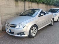 Usata Opel Tigra Edition 125 CV (91 kW) 2010 Cabrio