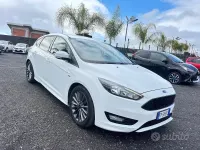 Brugt Ford Focus ST-Line 120 HK (88 kW) 2018 Hvid Sedan